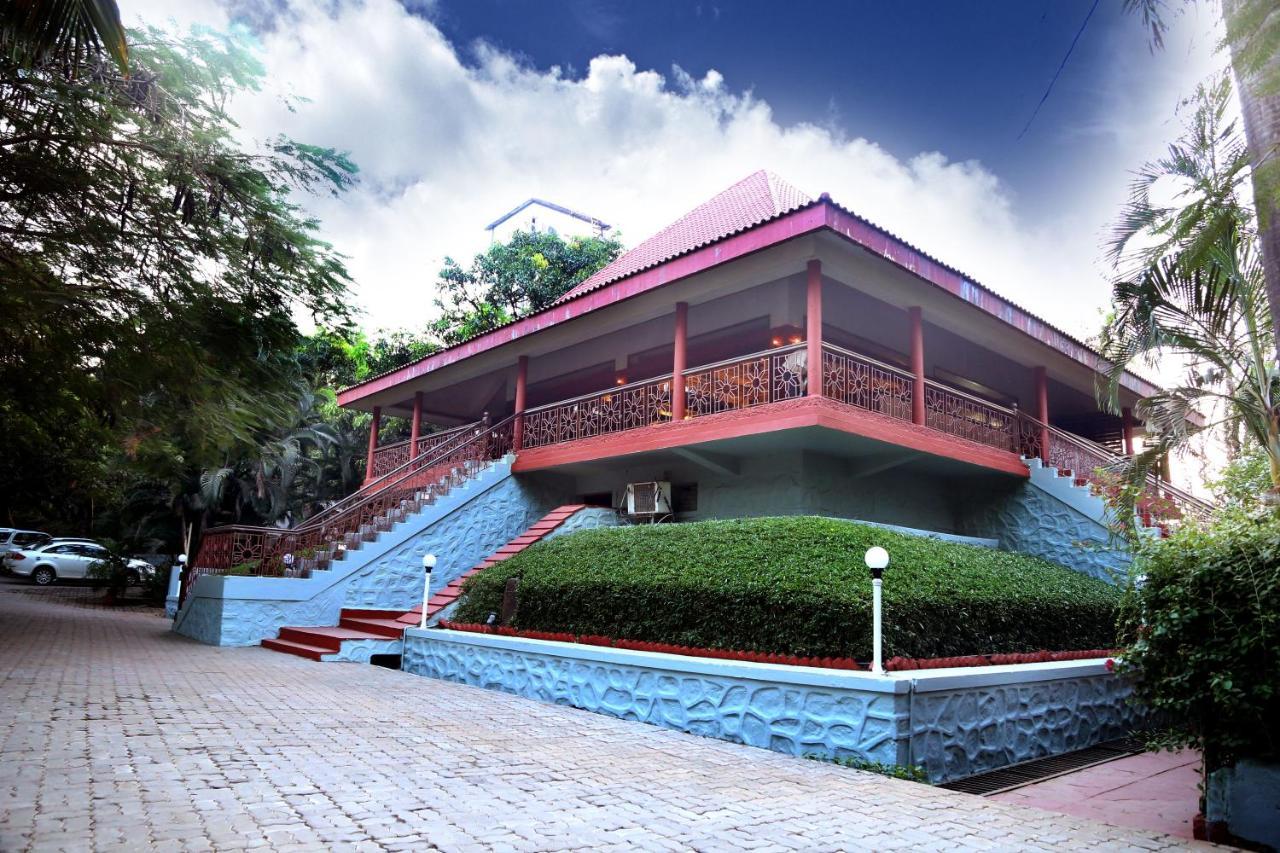 Hotel Outpost@Alibaug à Alībāg Extérieur photo