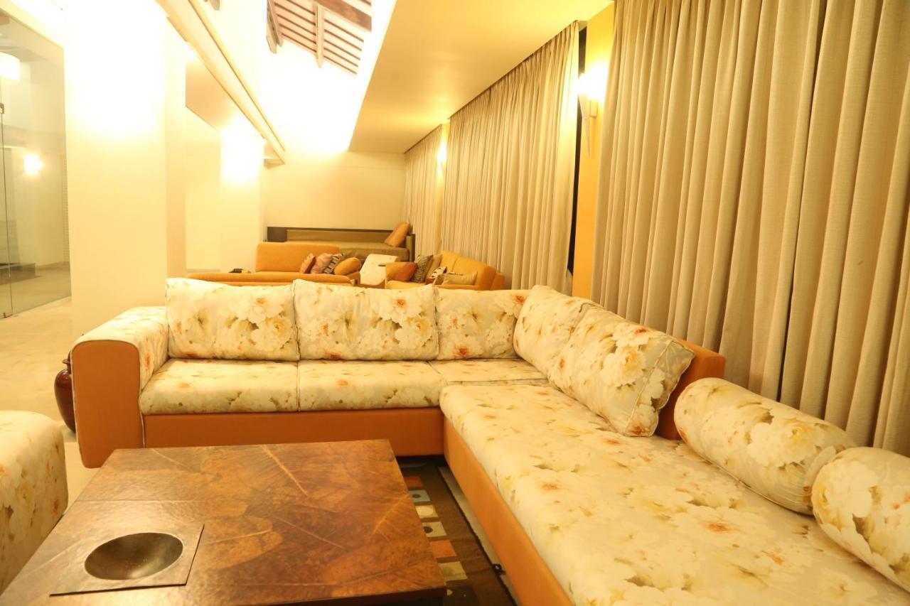 Hotel Outpost@Alibaug à Alībāg Extérieur photo
