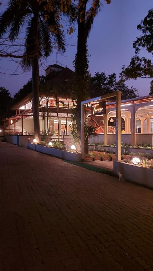 Hotel Outpost@Alibaug à Alībāg Extérieur photo
