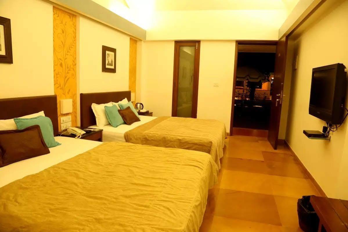 Hotel Outpost@Alibaug à Alībāg Extérieur photo