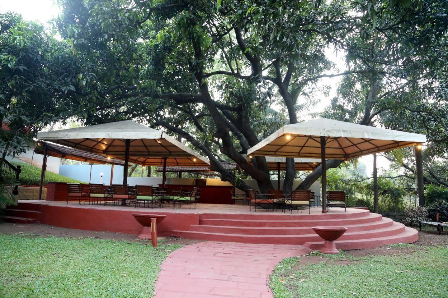 Hotel Outpost@Alibaug à Alībāg Extérieur photo