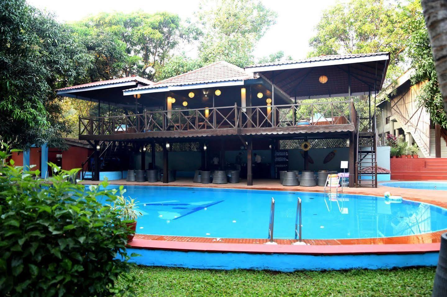 Hotel Outpost@Alibaug à Alībāg Extérieur photo